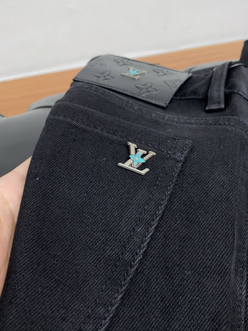l0vis Vvtt0n jeans